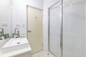 Hair dryer, towels - Marina Breeze Minutes to Mindil Beach and Darwin CBD (Stuart Park)