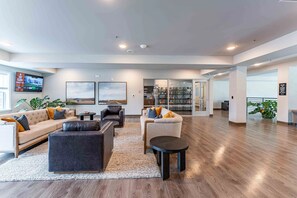 Interior - Landing | Stunning 2BD, Pool, Courtyard (Wichita)