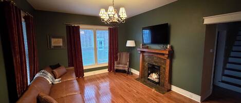 Televisor i llar de foc