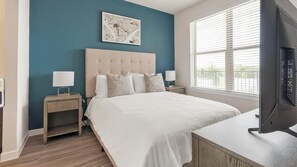 Desk, iron/ironing board, WiFi, bed sheets - Landing | Amazing Studio, Gym, Clubhouse (San Antonio)