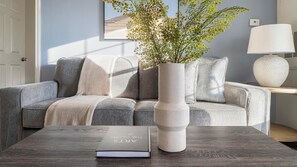 Smart TV - Landing | Amazing 2BD, Courtyard, Clubhouse (Austin)