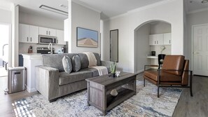 Smart TV - Landing | Stylish 1BD, Courtyard, Clubhouse (Austin)