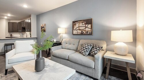 Landing | Stylish 1BD, Gym, Yoga Studio