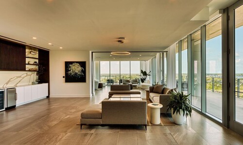 Landing | Stylish 1BD, Pool