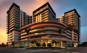 Exterior - Landing | Amazing 1BD, Pool (Naples)