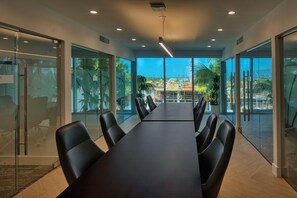 Dining - Landing | Chic 2BD, Pool (Naples)