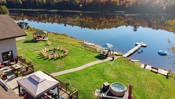Property grounds - LUCERNE SUR LE LAC - Large private cottage - Laurentians  (Sainte-Adèle)