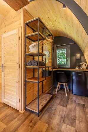 Interior - Unusual accommodation: pod, 2 persons (Touët-sur-Var)