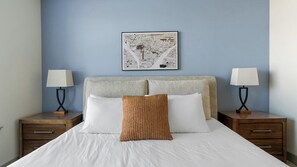 2 bedrooms, desk, iron/ironing board, WiFi - Landing | Incredible 2BD, Courtyard, Pool (Houston)