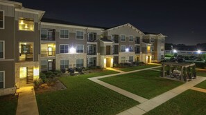 Exterior - Landing | Incredible 2BD, Courtyard, Pool (Houston)
