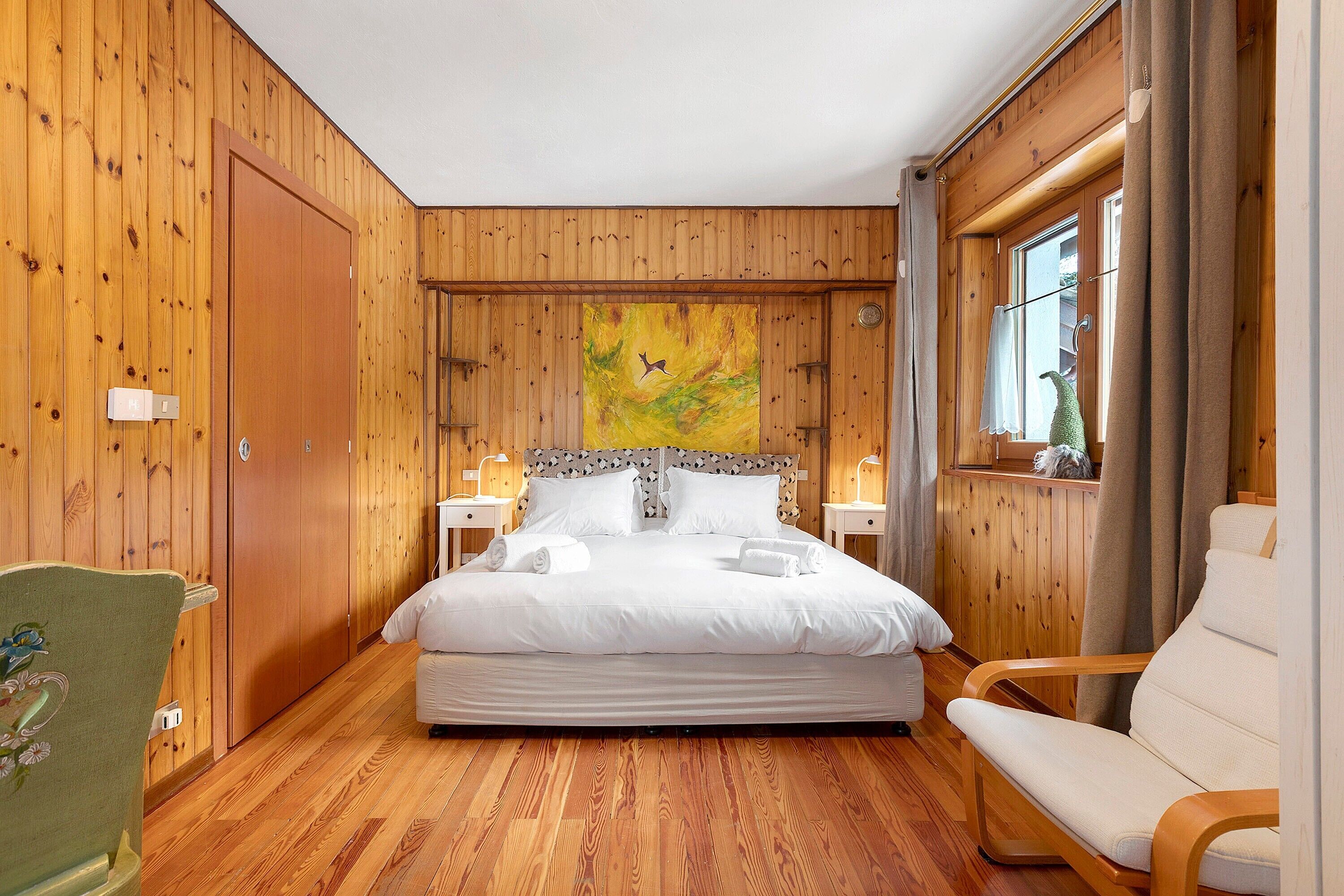 2 bedrooms, WiFi, bed sheets