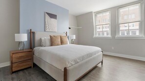 1 bedroom, desk, iron/ironing board, WiFi - Landing | Amazing 1BD in University of Maryland (Baltimore)