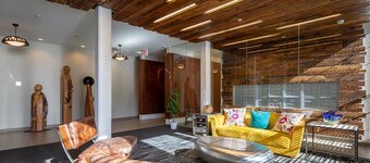 Landing | Amazing Studio, Courtyard, Gym