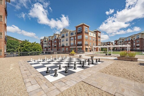 Landing | Modern 2BD, Gym