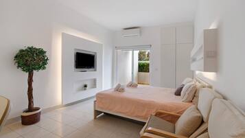 Fer et planche Ă repasser, Wi-Fi, draps fournis