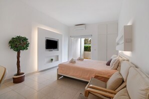 1 habitación, tabla de planchar con plancha, wifi y ropa de cama 