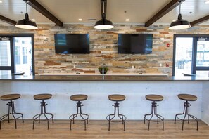 Interior - Landing | Stylish 2BD, Yoga Studio, Game Room (Vernon)