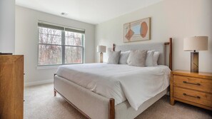 2 bedrooms, desk, iron/ironing board, WiFi - Landing | Beautiful 2BD, Game Room, Gym (Vernon)