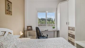 Strykejern/-brett, wi-fi og sengetøy