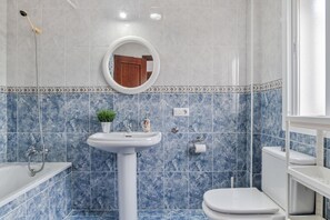 Bruser, hårtørrer, håndklæder