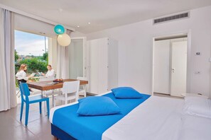 In-room safe, travel cot - <b></b>Located in the village of <b>Porto San Paolo</b>, along the northeastern coast of Sardinia and 15 km from Olbia, <b>Residence Porto San Paolo</b> overlooks the magnificent <b>Tavolara</b> and <b>Molara</b> Marine Protected Area. Set in a modern an (Porto San Paolo)