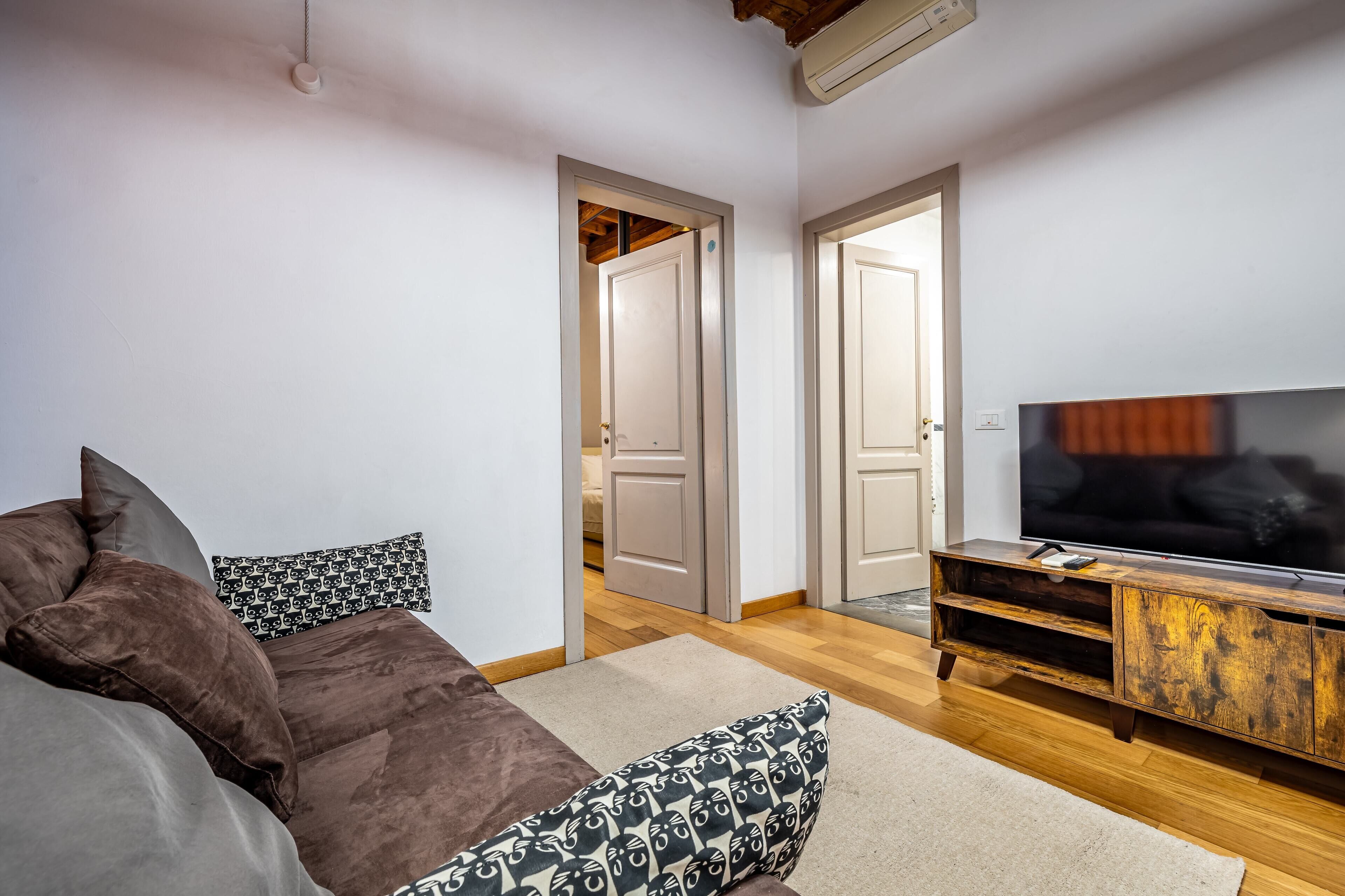 Apartment, 1 Bedroom, Terrace | Living area
