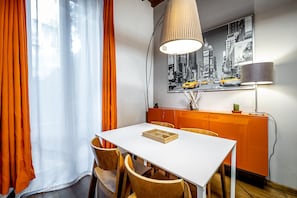 Lägenhet - 1 sovrum - terrass | Matsal