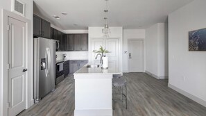 Fridge, dining tables - Landing | Amazing 1BD in Corinth (Denton)