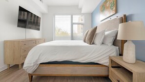 Desk, iron/ironing board, WiFi, bed sheets - Landing | Amazing 1BD, Clubhouse, Courtyard (Alexandria)