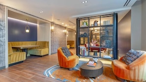 Interior - Landing | Stunning 1BD, Clubhouse, Pool (Washington)