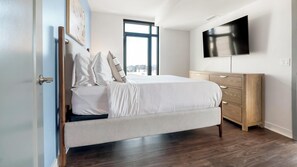 2 Schlafzimmer, Schreibtisch, Bügeleisen/Bügelbrett, WLAN