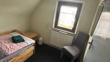 Single Room | Free WiFi