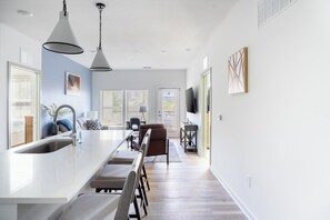 Interior - Landing | Beautiful 2BD, Gym, Yoga Studio (Orange Beach)