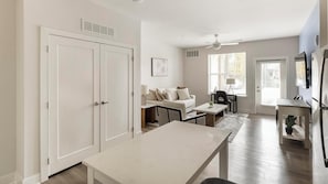 Smart TV - Landing | Incredible 1BD, Yoga Studio, Pool (Huntsville)
