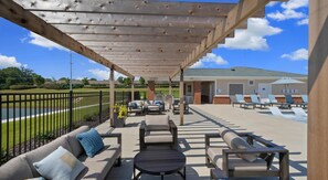 Outdoor dining - Landing | Stylish 2BD, Courtyard, Gym (Huntsville)