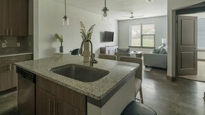 Interior - Landing | Stylish 1BD, Gym (Houston)