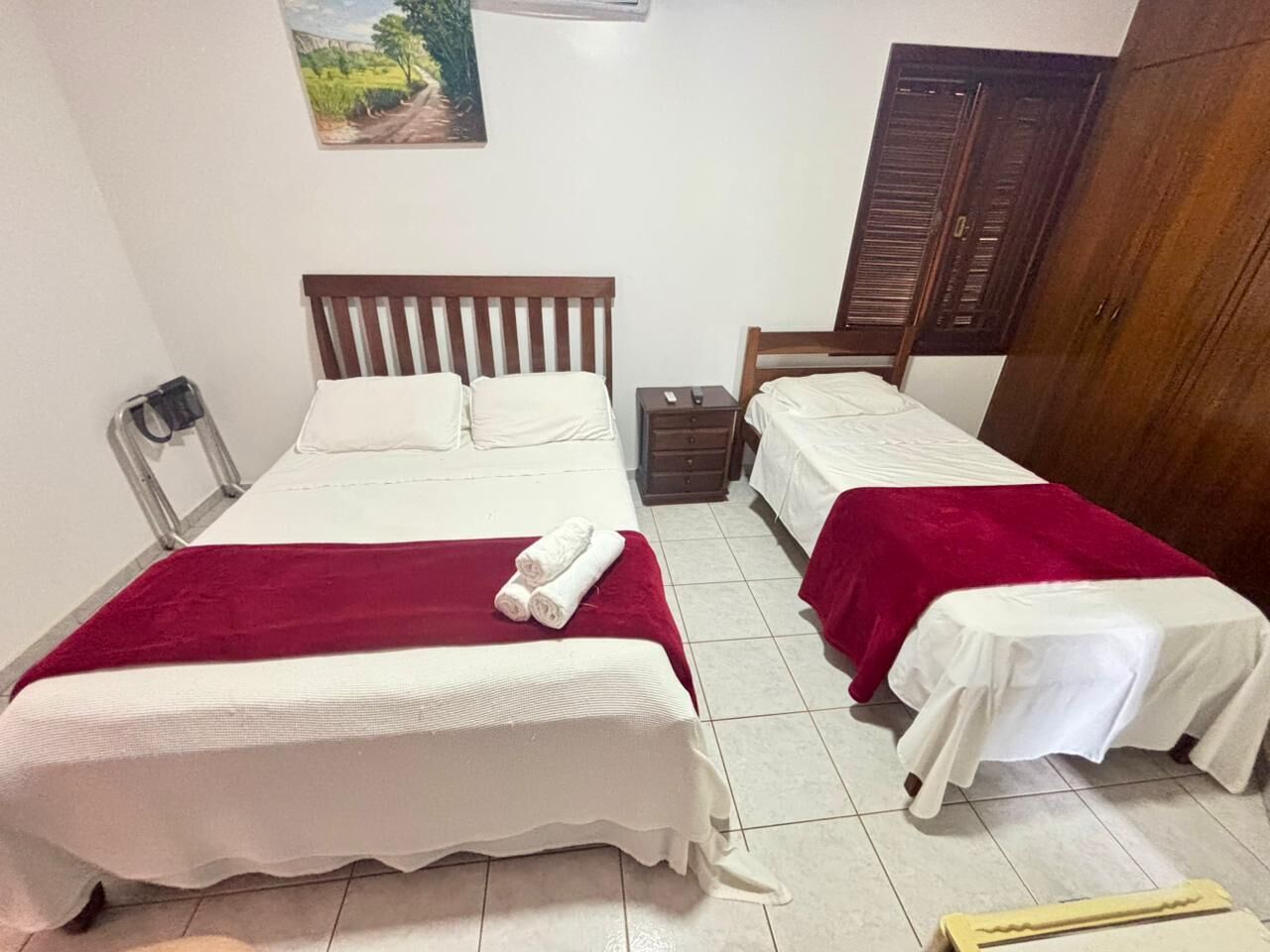 Habitación superior, vistas al jardín | Escritorio, espacio para trabajar con un portátil, wifi gratis