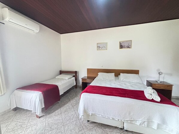 مكتب ومساحة عمل للكمبيوتر المحمول وواي فاي مجانًا