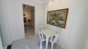 Basic Studio | Dining - studio (Vila Velha)