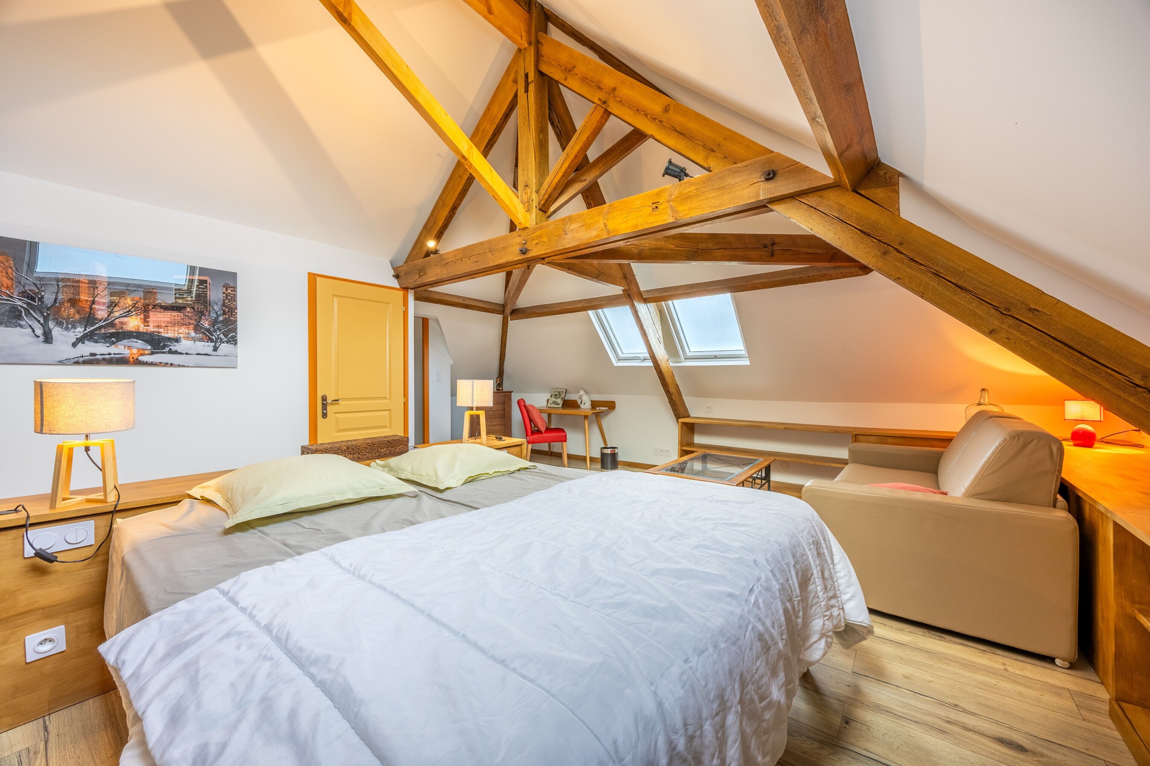 2 bedrooms, WiFi, bed sheets