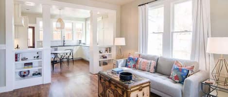 Smart-TV, peis og kontorer