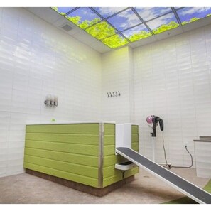 Spa - Landing | Chic 1BD, Gym, Courtyard (Milwaukee)