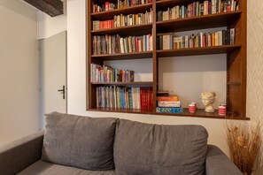 Interior - Apartment 'T2 Alicia' with Wi-Fi (Salies-de-Béarn)