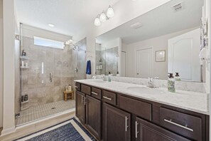 Shower - Serenity by the Sea - Ideal for Longer Stays (St. Augustine)