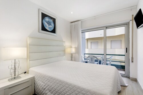 Natalina T2 Apartment with Balcony and Wi-Fi