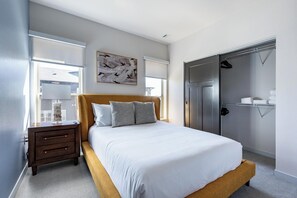 1 Schlafzimmer, Schreibtisch, Bügeleisen/Bügelbrett, WLAN
