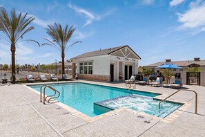 Pool - Landing | Stylish 1BD, Gym (Phoenix)