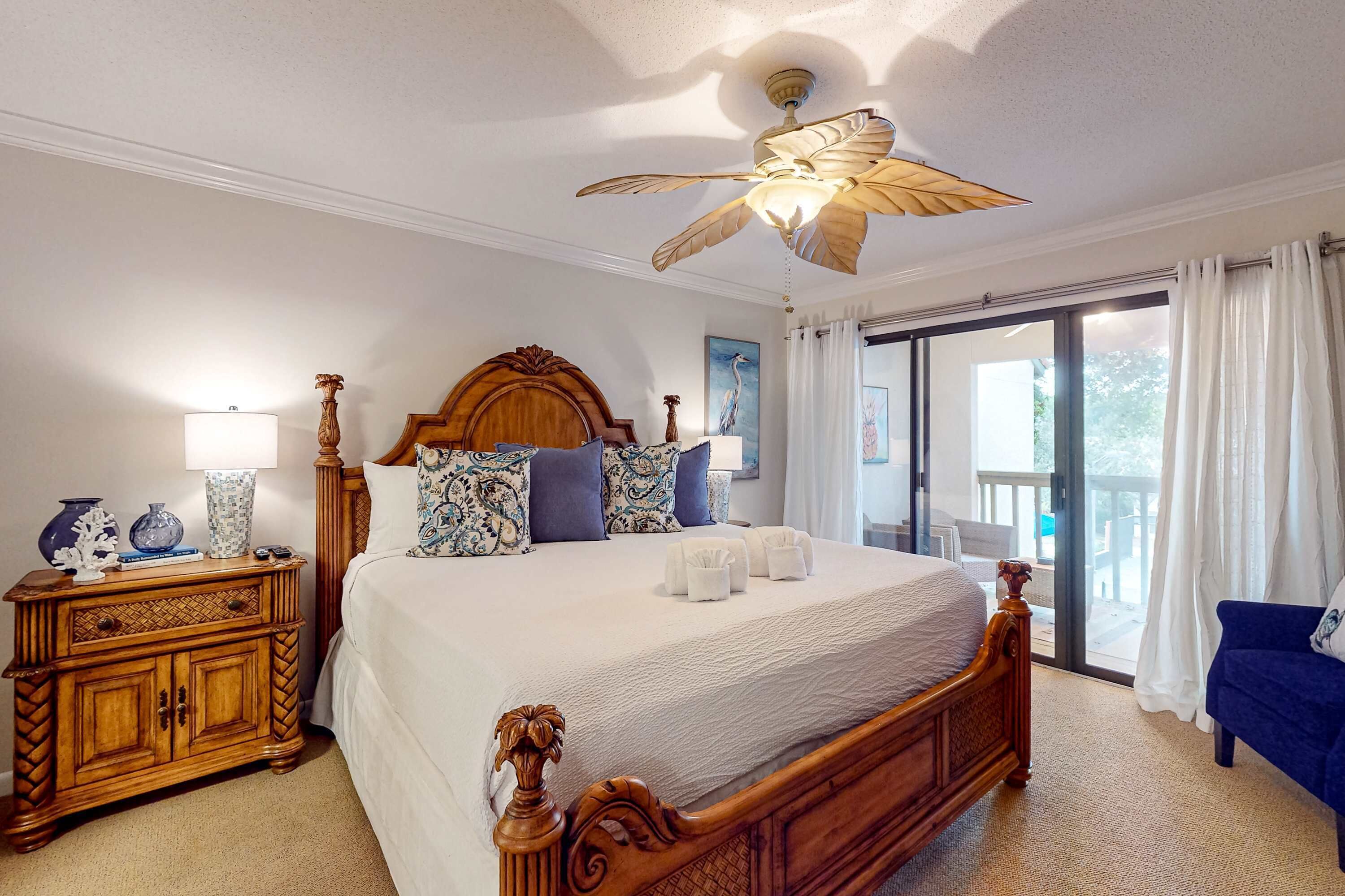 2 bedrooms, iron/ironing board, WiFi