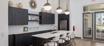 Landing | Incredible 1BD, Gym, Clubhouse