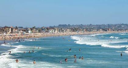 Spacious 5-Bedroom Home with Big Yard, Garage, Hot Tub in Rancho Penasquitos